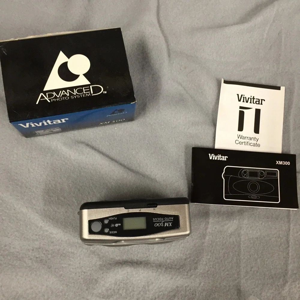 Vivitar XM 300 Auto Focus APS Film Camera‎ Silver Black with Box and Manual